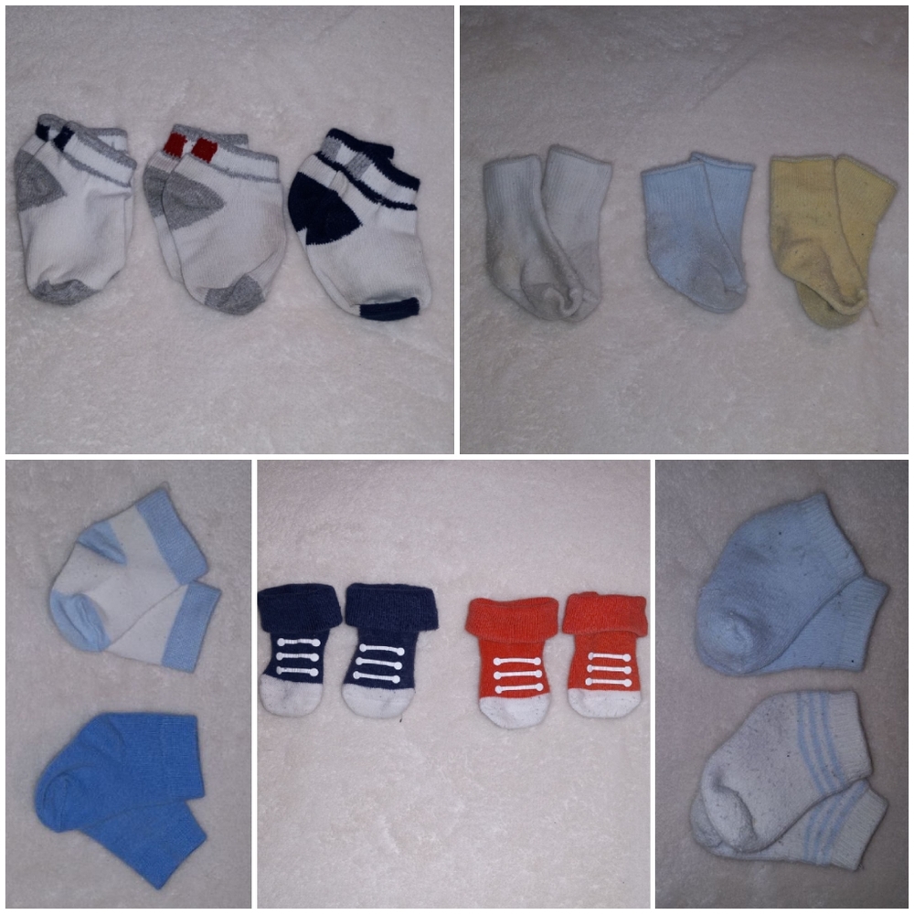 Bundle of over 40 pairs infant socks - Picture 6 of 16